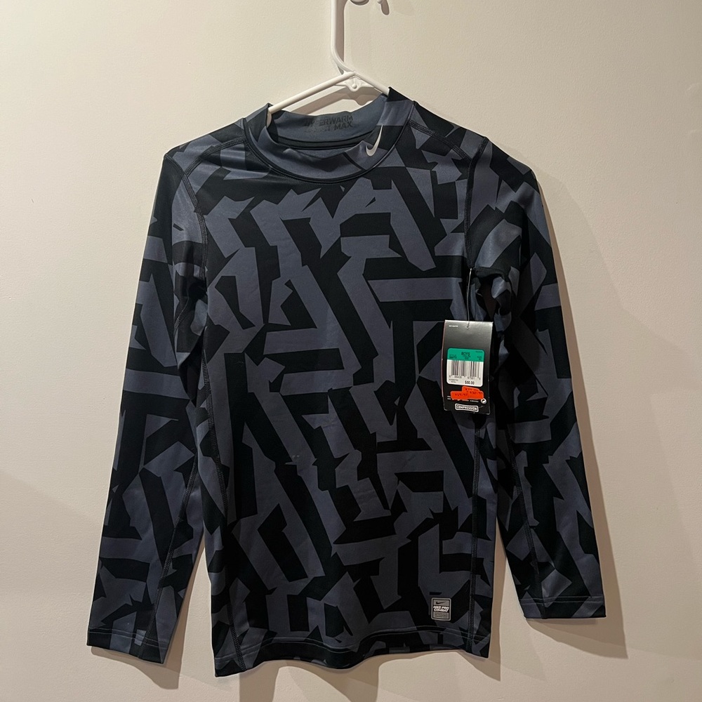 Nike geometric shirt